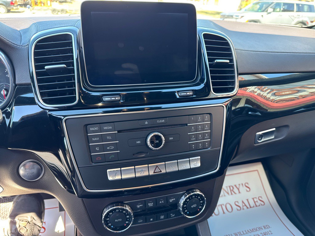 2017 Mercedes-Benz GLS-Class Image 10