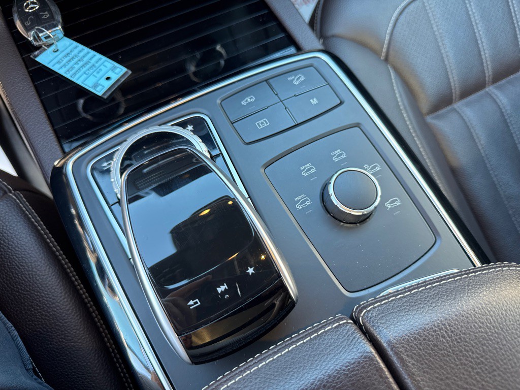 2017 Mercedes-Benz GLS-Class Image 12