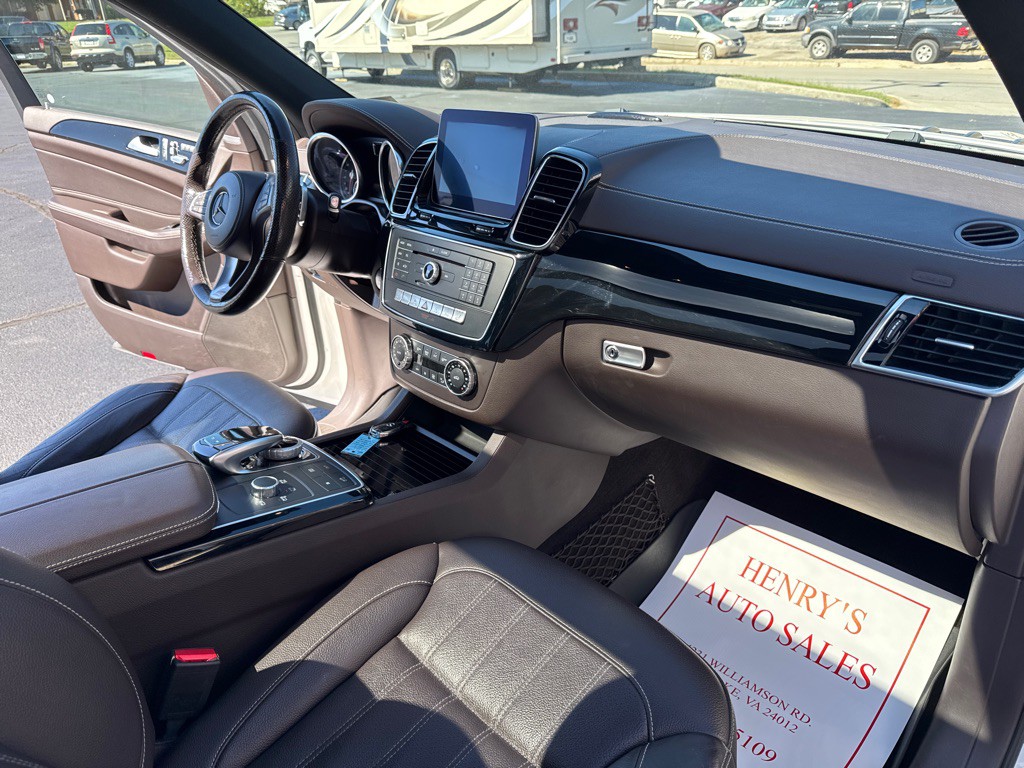 2017 Mercedes-Benz GLS-Class Image 18