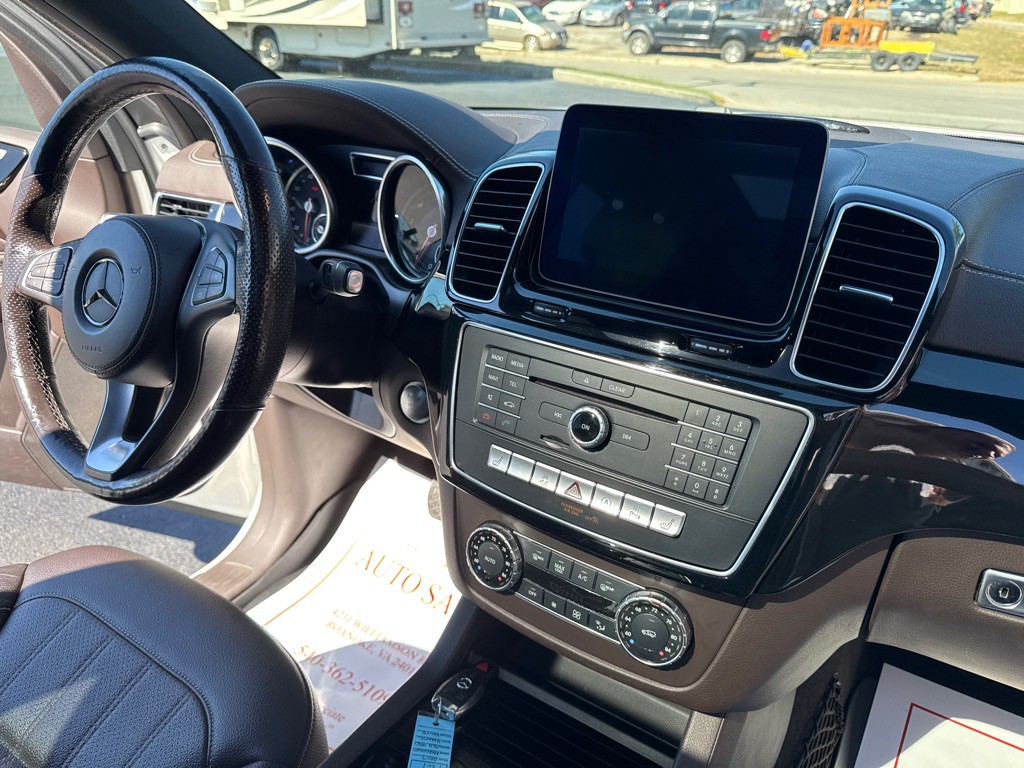2017 Mercedes-Benz GLS-Class Image 19