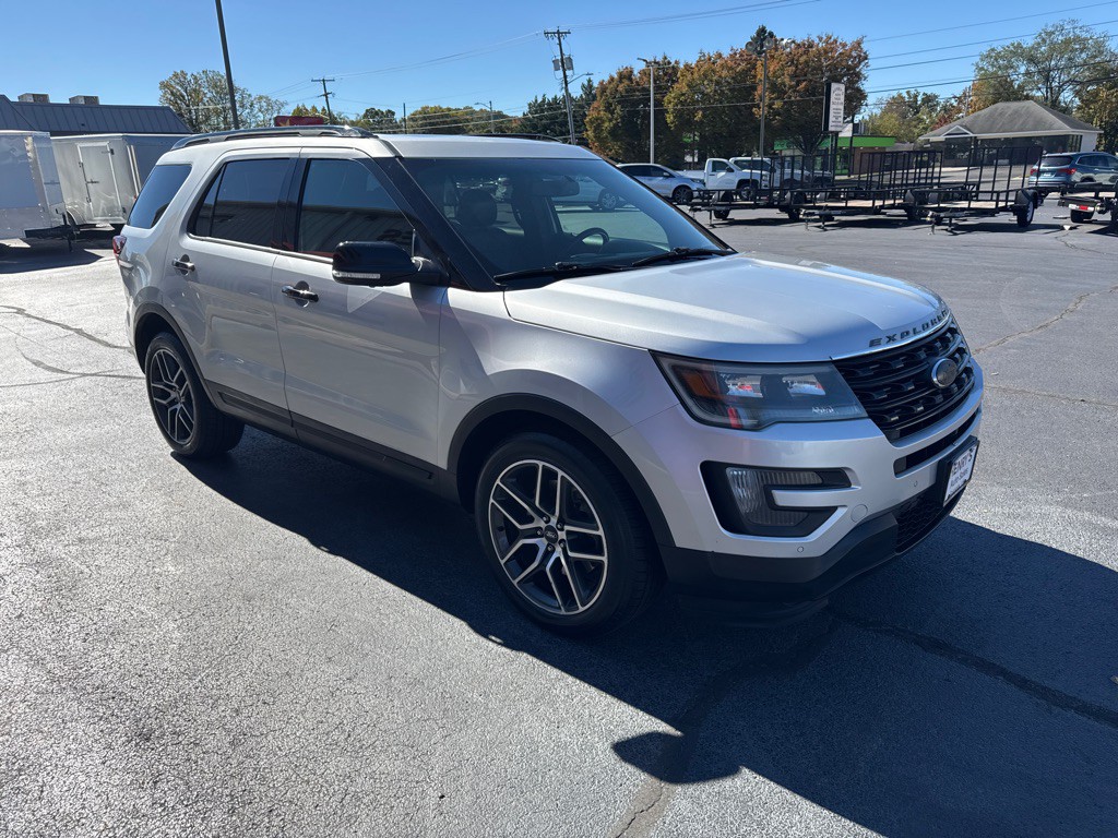 2016 Ford Explorer Image 4
