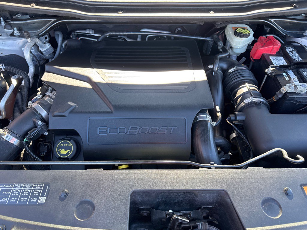 2016 Ford Explorer Image 23