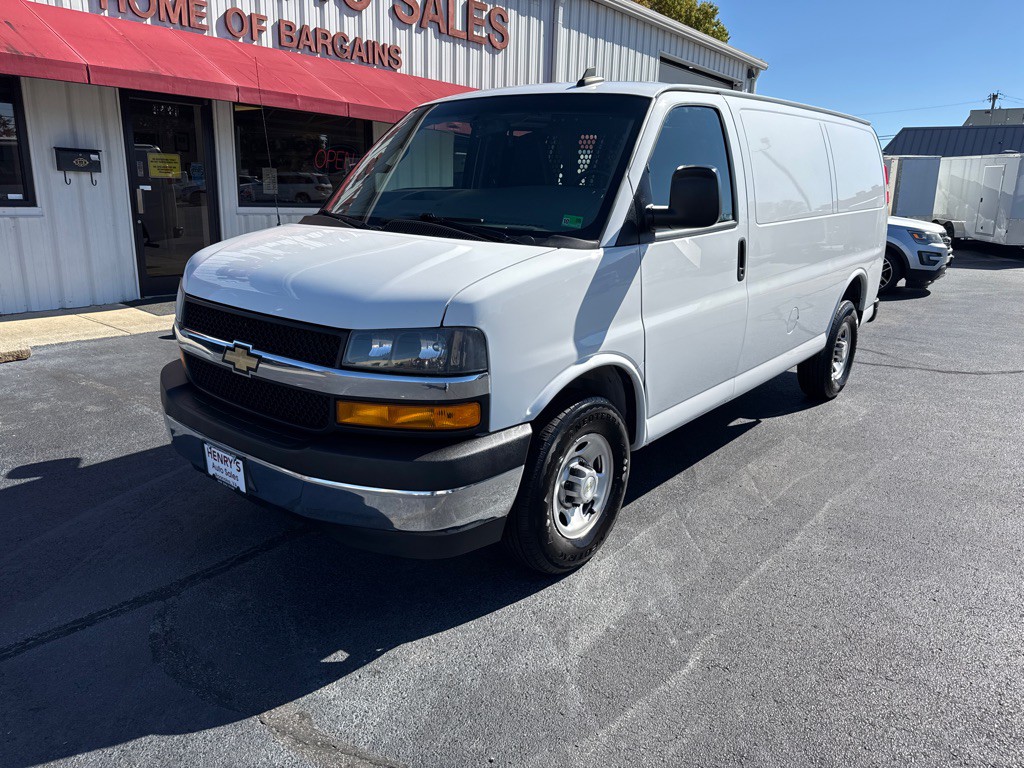 2021 Chevrolet Express Image 2