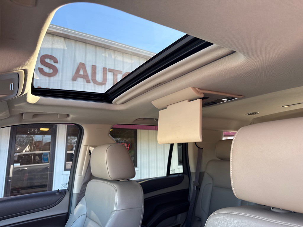 2017 Chevrolet Tahoe Image 11