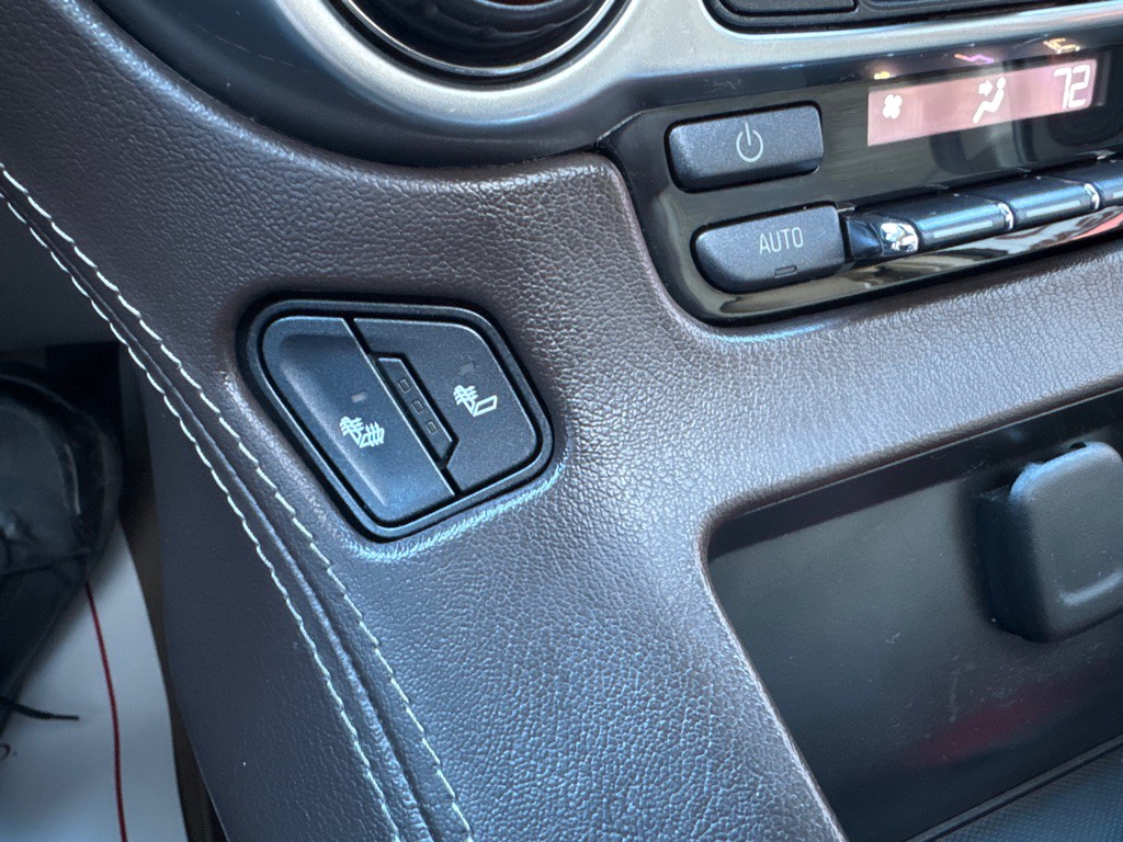 2017 Chevrolet Tahoe Image 16