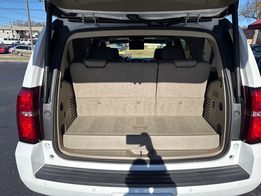 2017 Chevrolet Tahoe Image 19