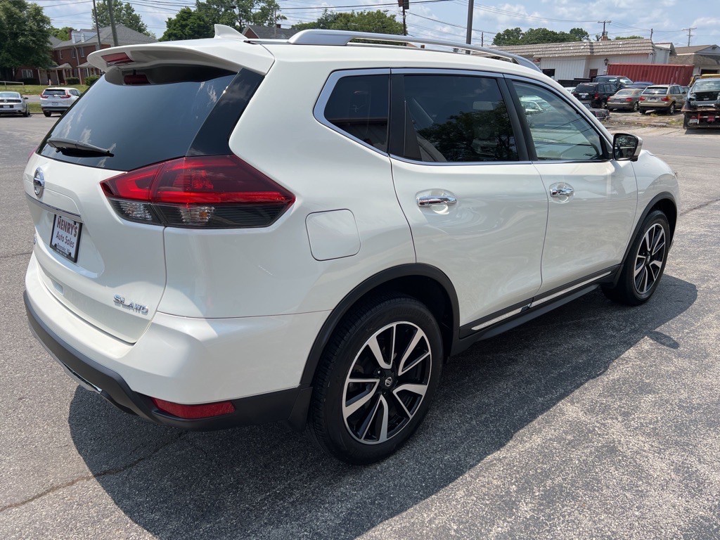 2018 Nissan Rogue Image 4