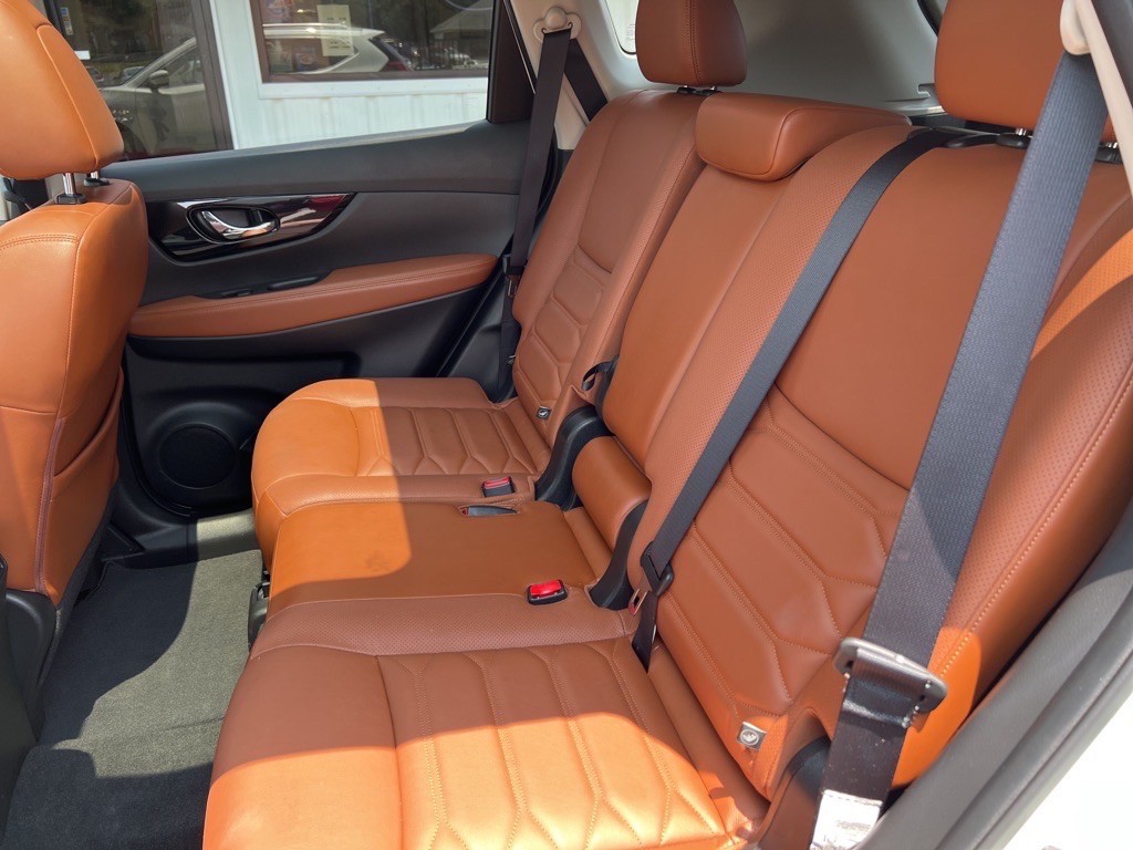 2018 Nissan Rogue Image 21