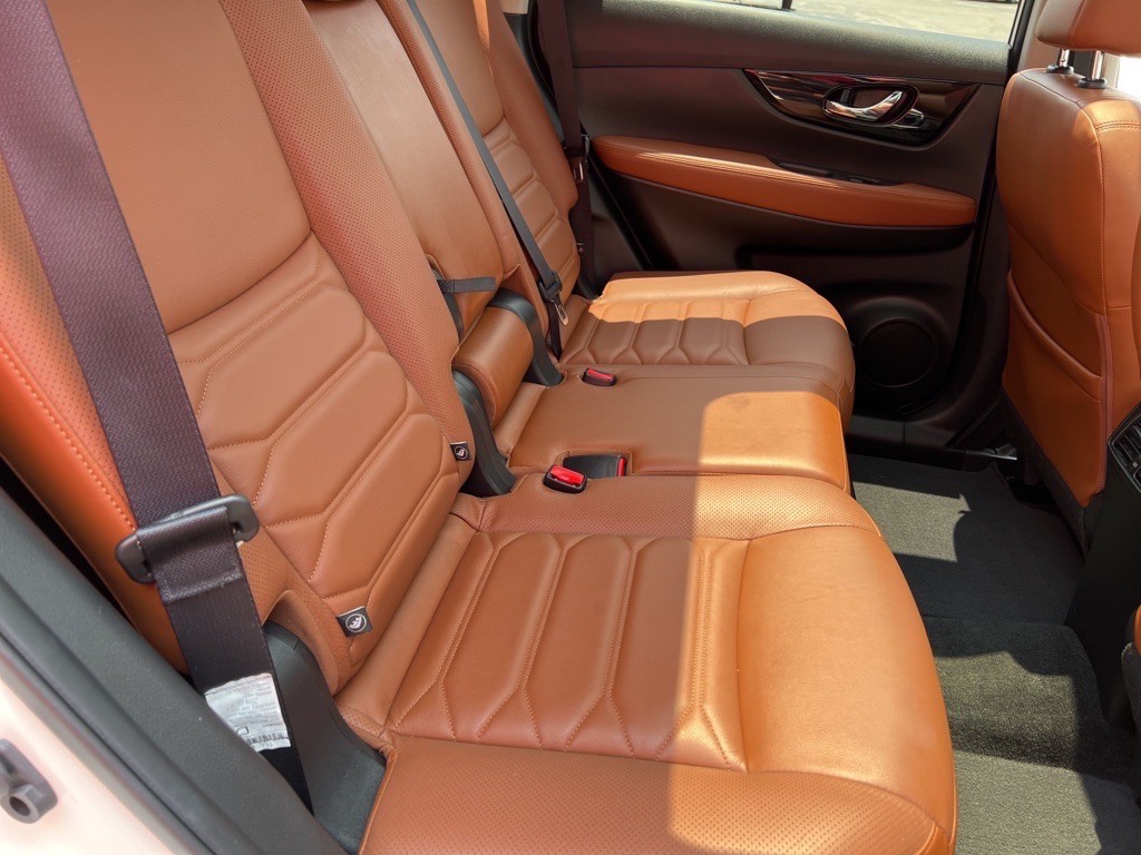 2018 Nissan Rogue Image 26