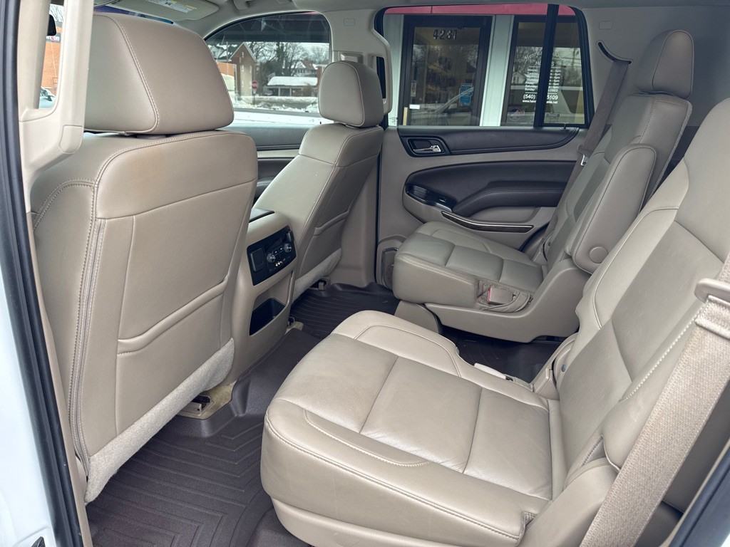 2016 Chevrolet Tahoe Image 16