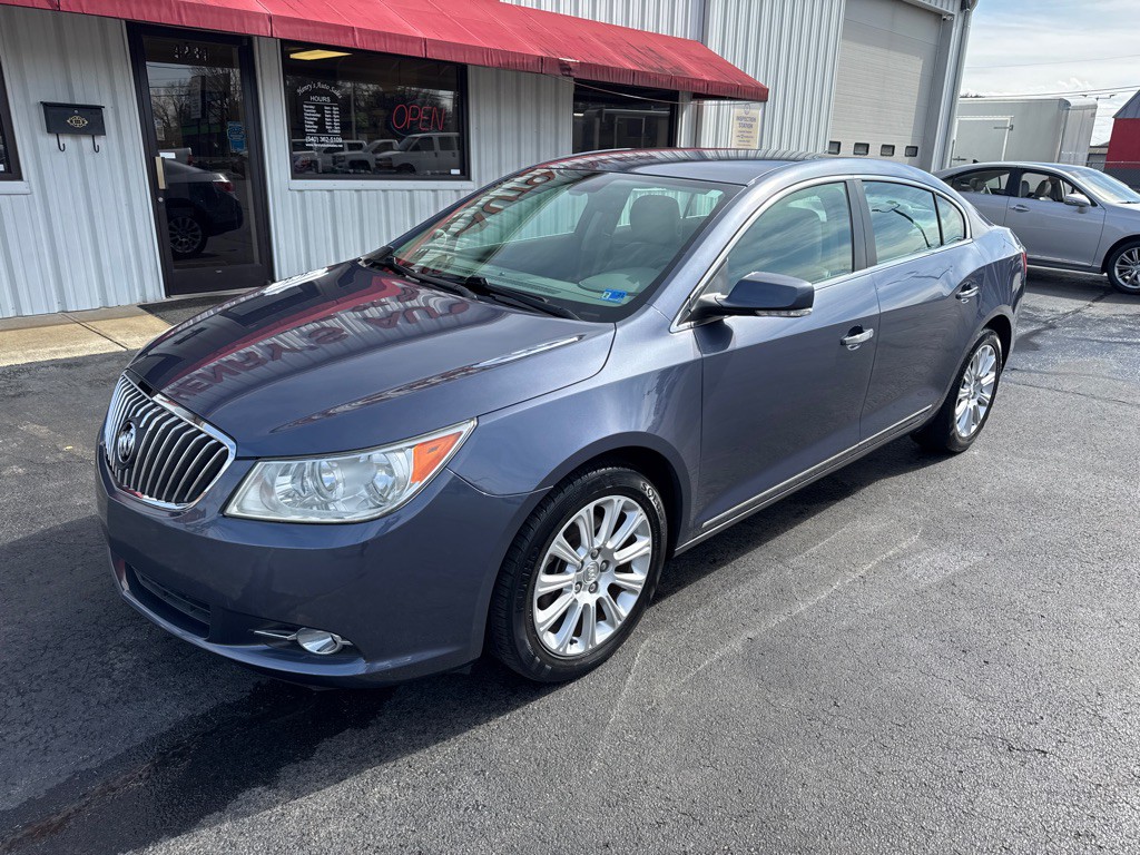 2013 Buick Lacrosse Image 2