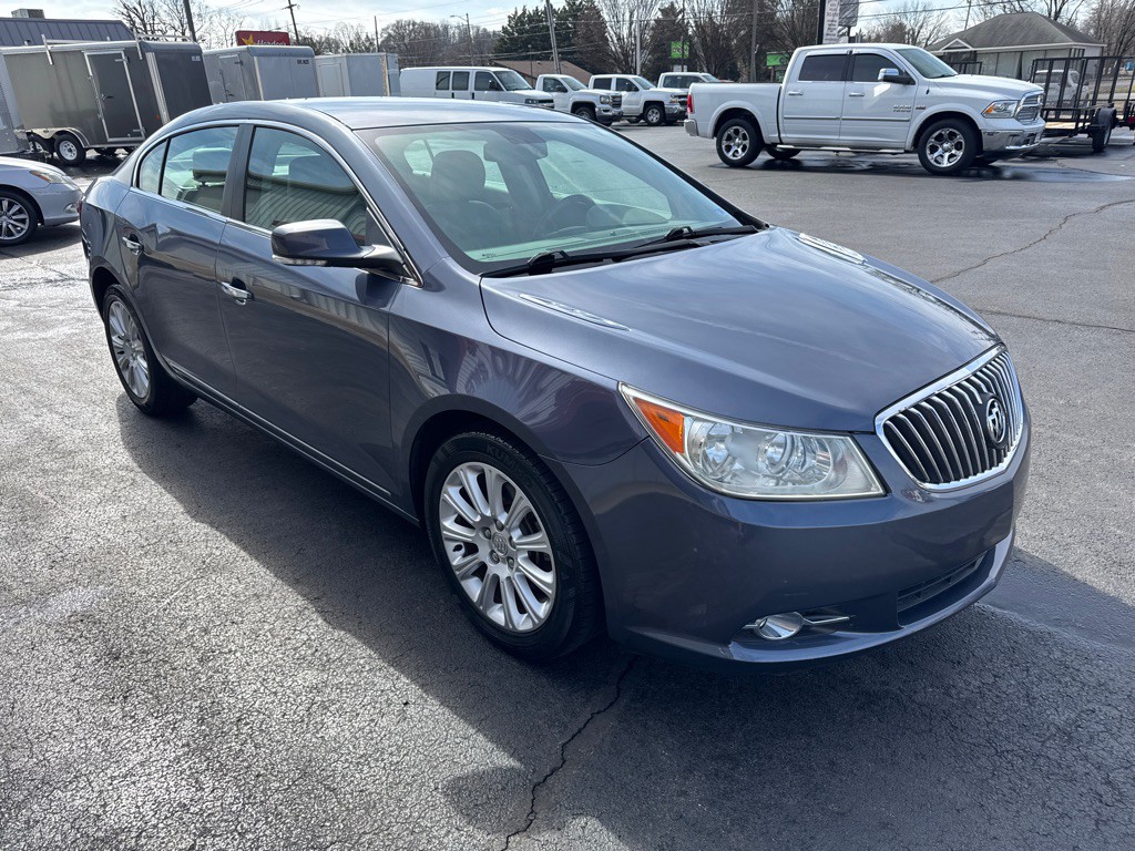 2013 Buick Lacrosse Image 4