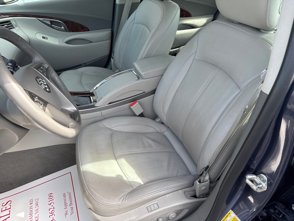 2013 Buick Lacrosse Image 9