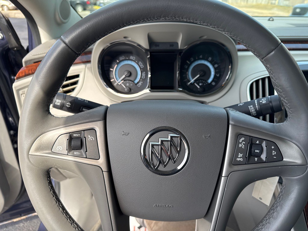 2013 Buick Lacrosse Image 10