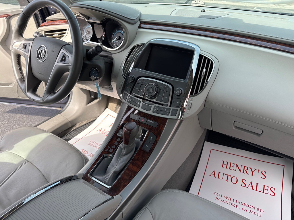 2013 Buick Lacrosse Image 18