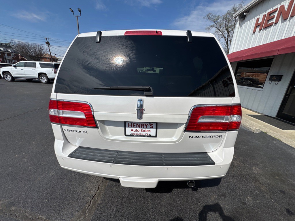 2012 Lincoln Navigator Image 6