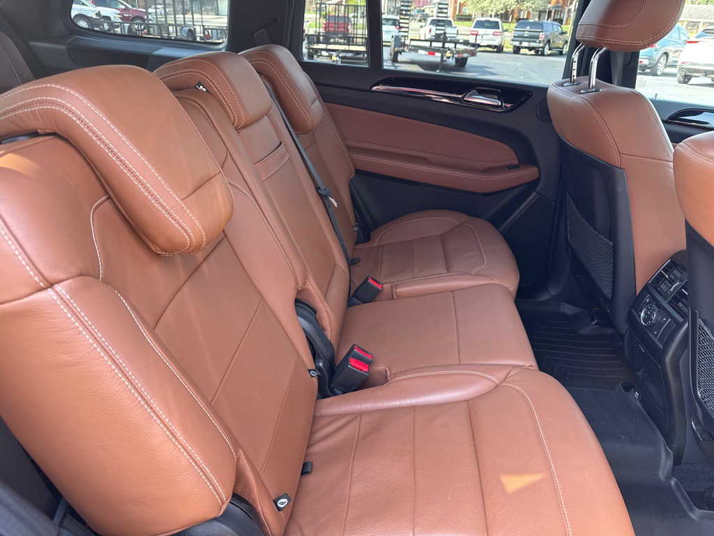 2017 Mercedes-Benz GLS-Class Image 17