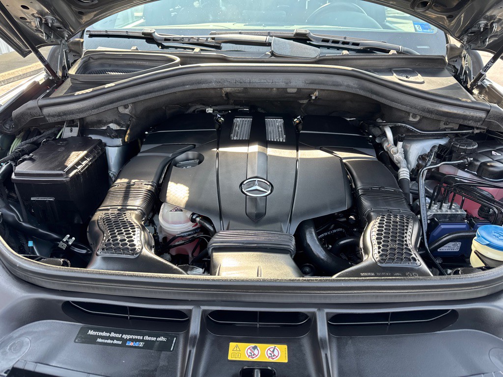 2017 Mercedes-Benz GLS-Class Image 21