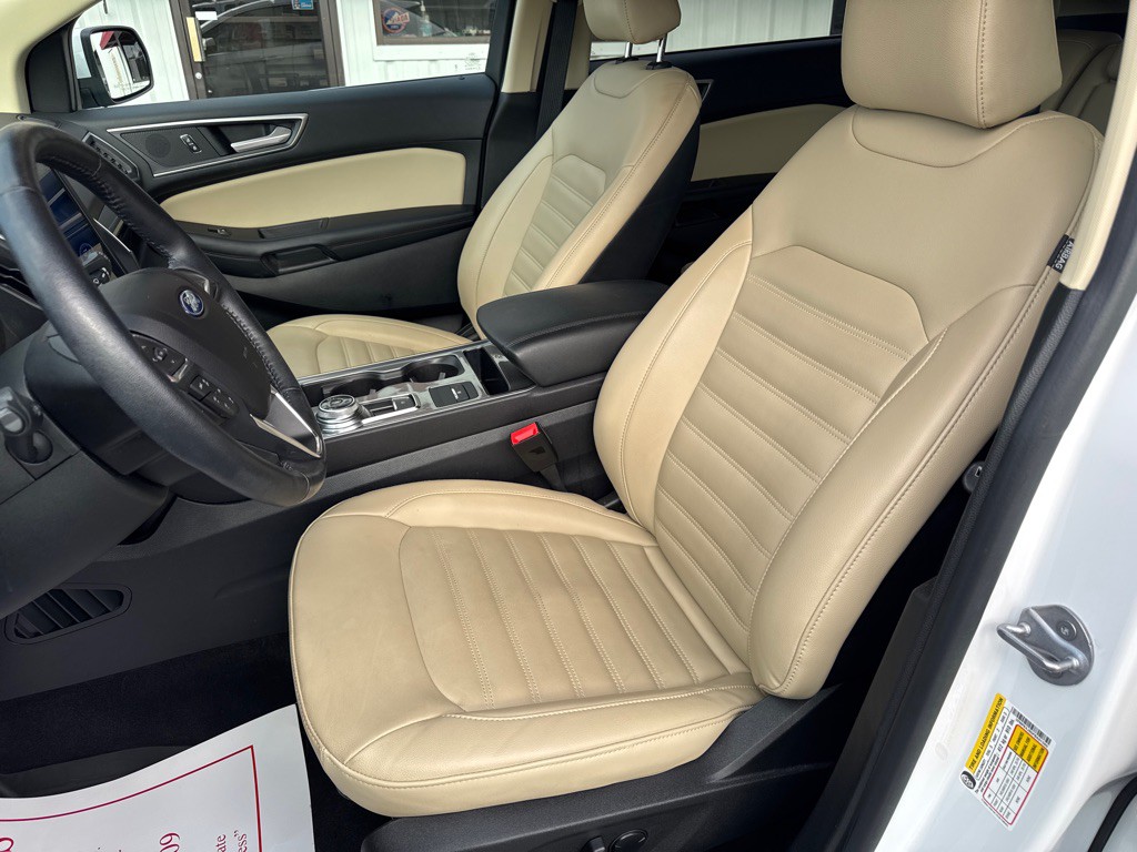 2023 Ford Edge Image 10