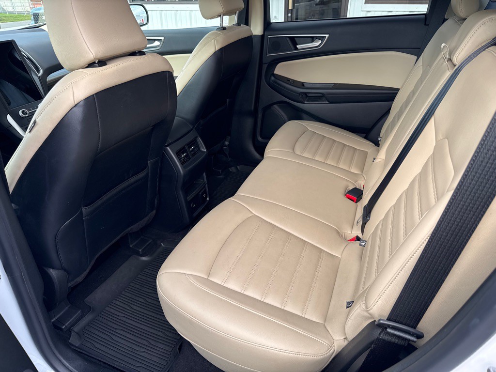 2023 Ford Edge Image 14