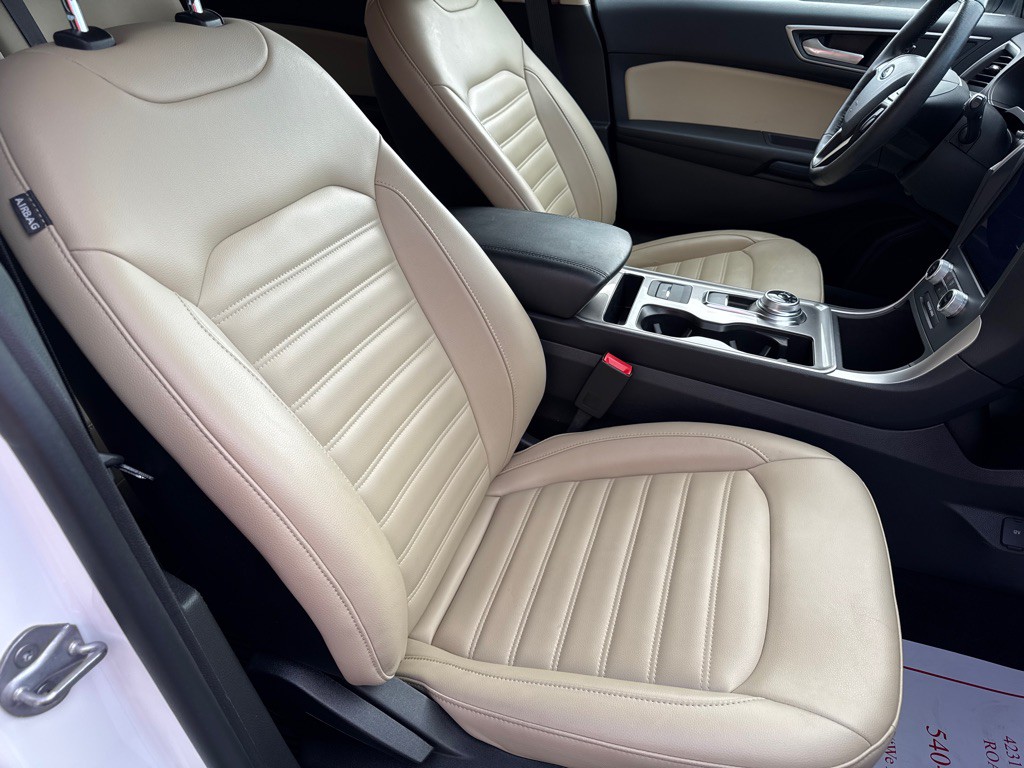 2023 Ford Edge Image 17