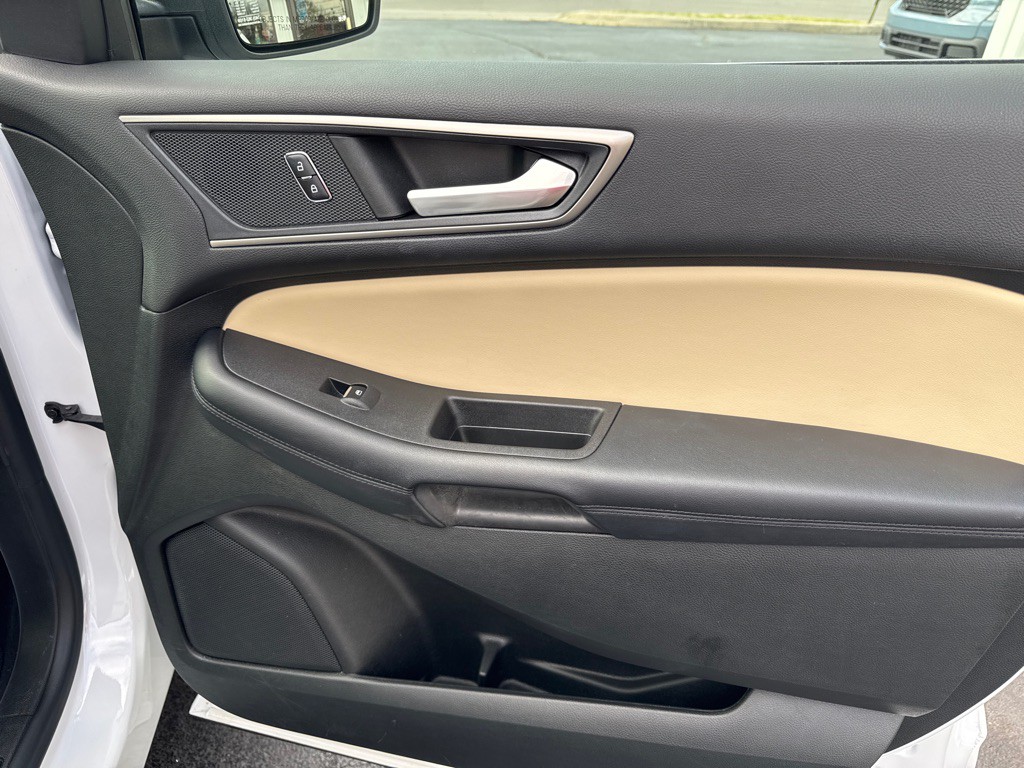 2023 Ford Edge Image 19