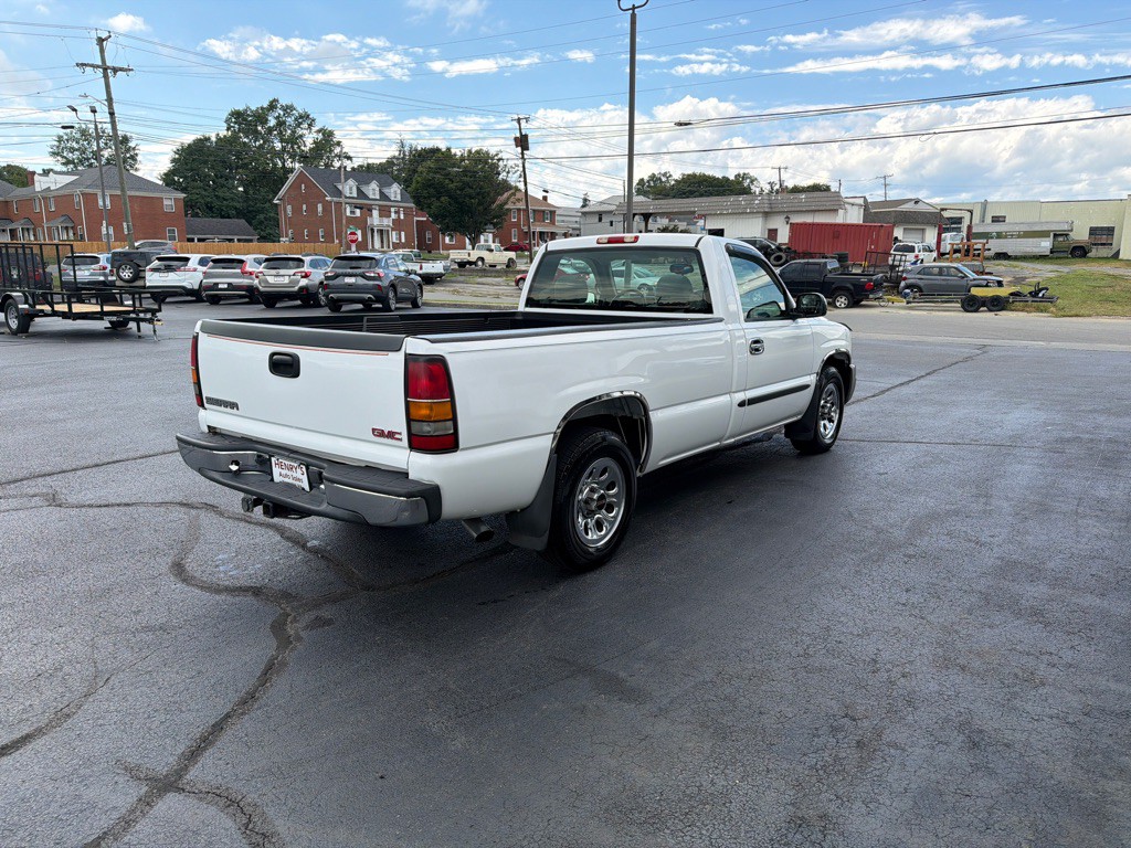2005 GMC Sierra Image 6
