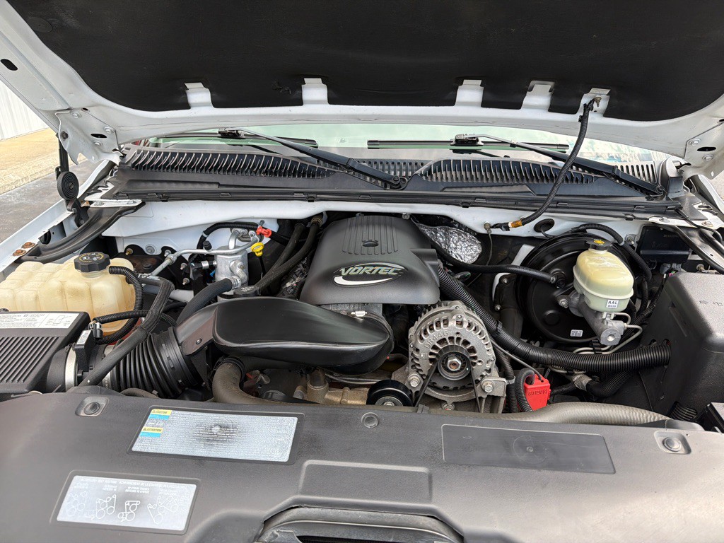 2005 GMC Sierra Image 17
