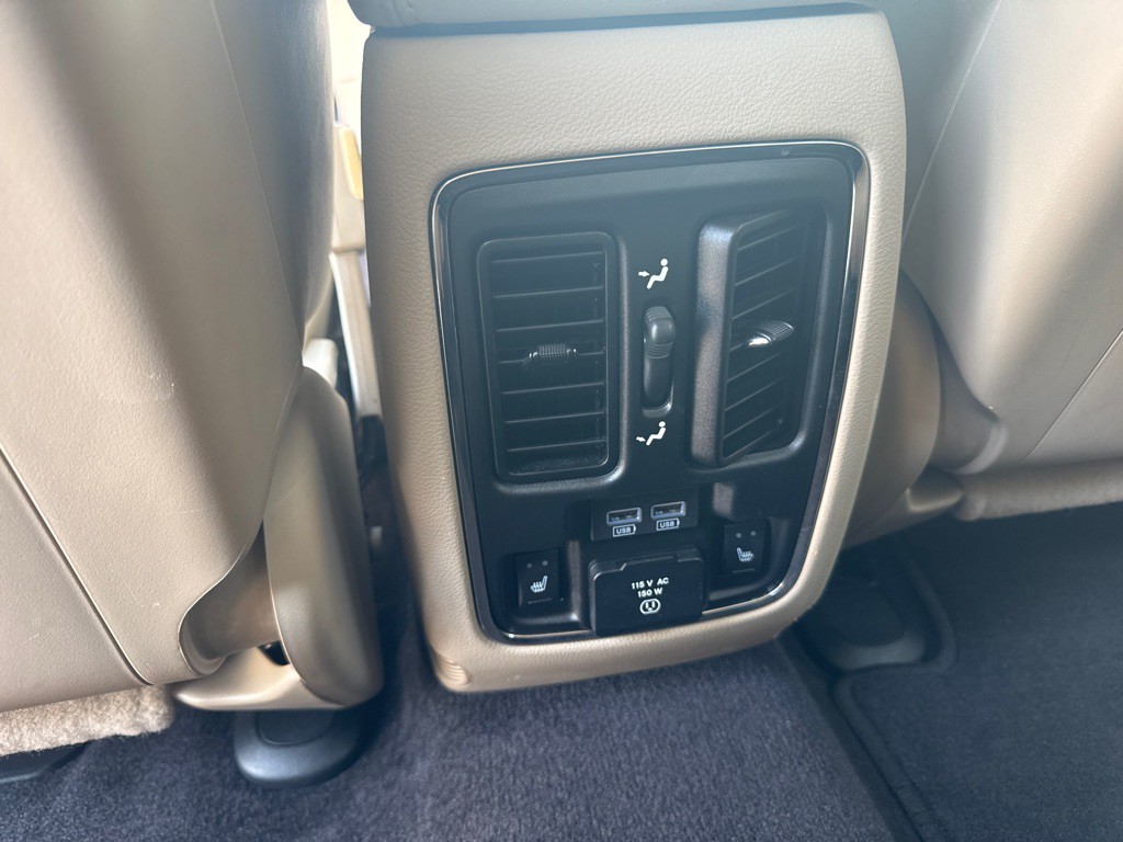 2017 Jeep Grand Cherokee Image 16