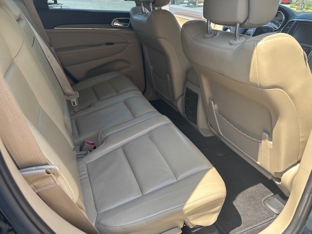 2017 Jeep Grand Cherokee Image 18