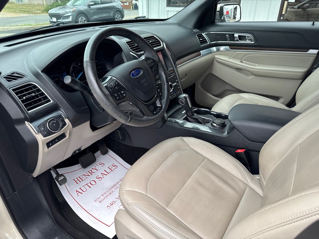 2018 Ford Explorer Image 8