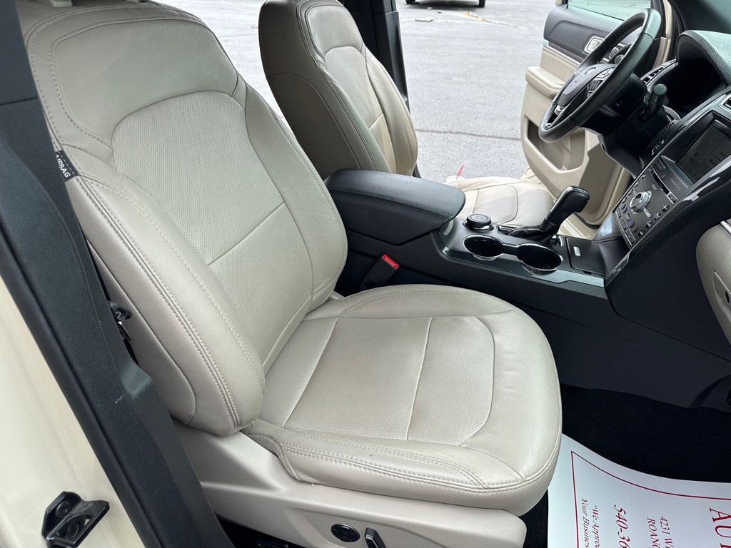 2018 Ford Explorer Image 18