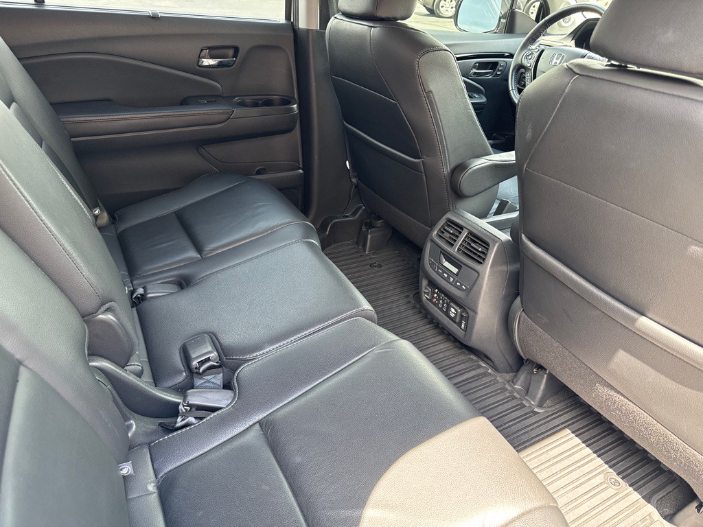 2018 Honda Pilot Image 18