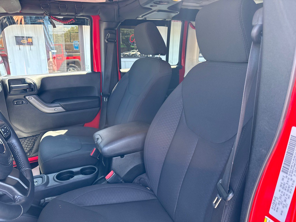 2015 Jeep Wrangler Unlimited Image 9