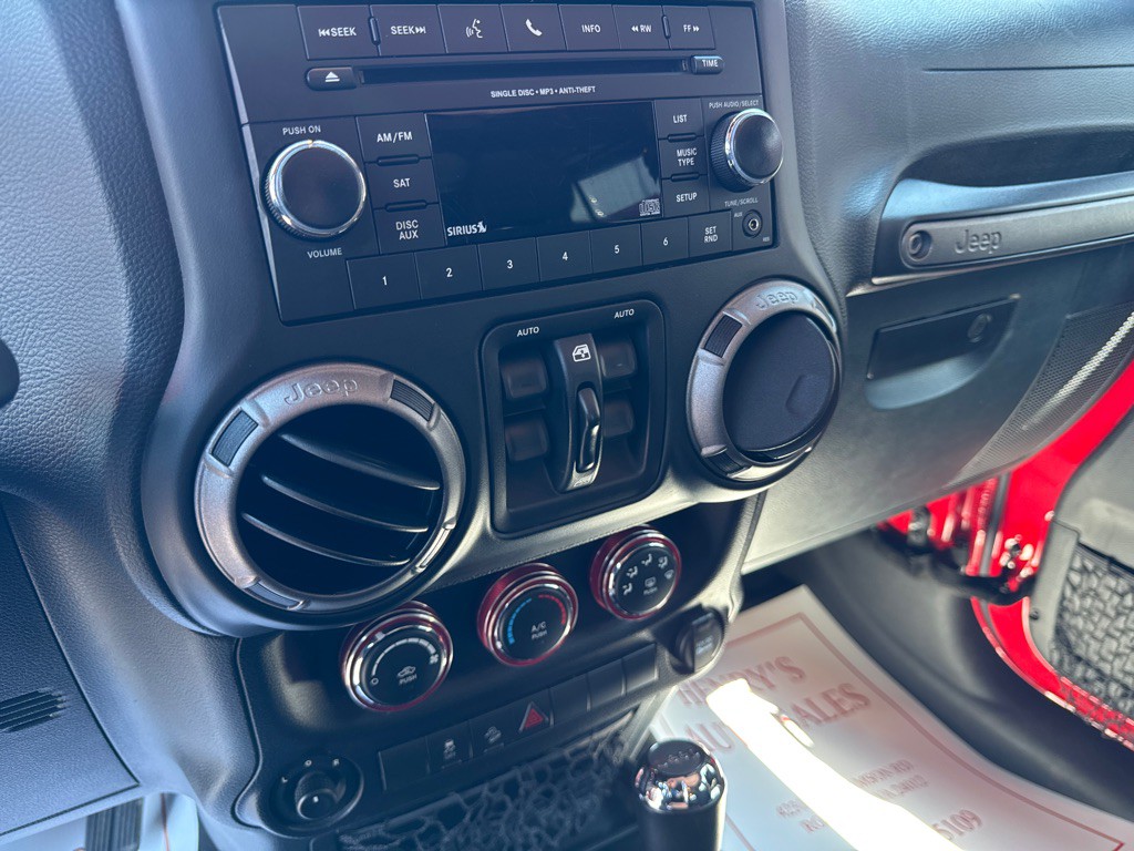 2015 Jeep Wrangler Unlimited Image 11