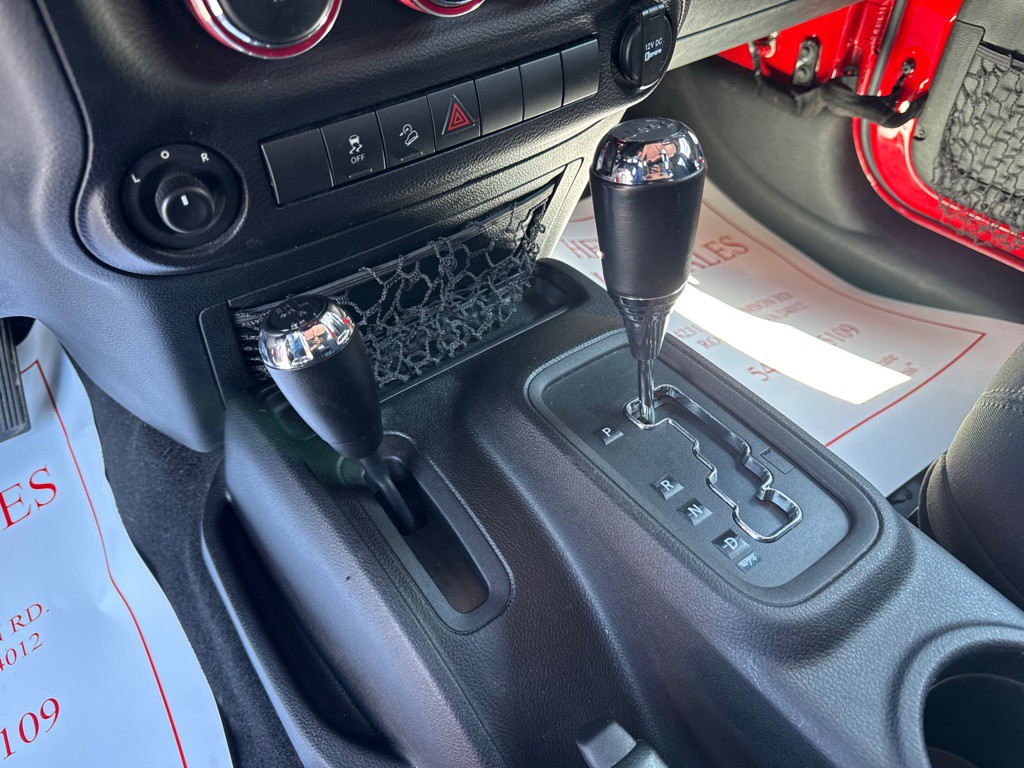 2015 Jeep Wrangler Unlimited Image 12