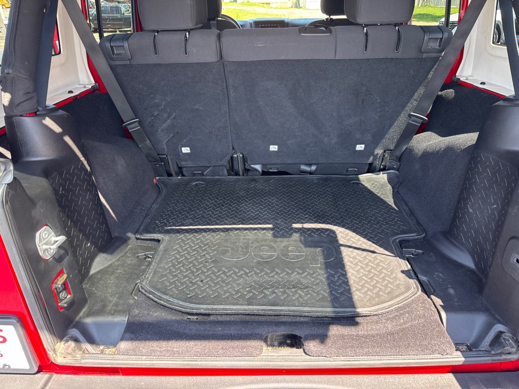 2015 Jeep Wrangler Unlimited Image 14