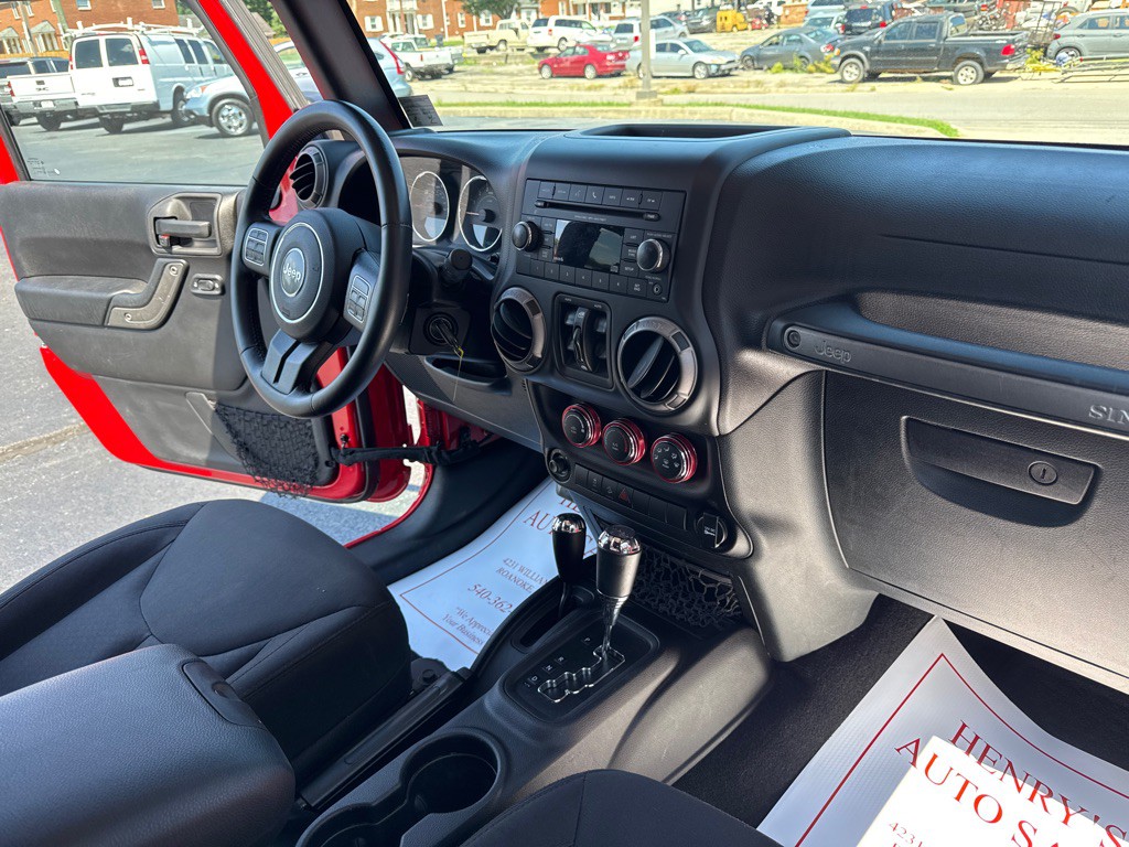 2015 Jeep Wrangler Unlimited Image 16