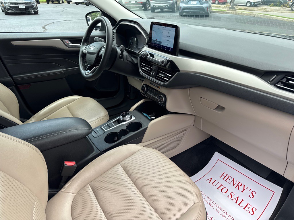 2021 Ford Escape Image 17