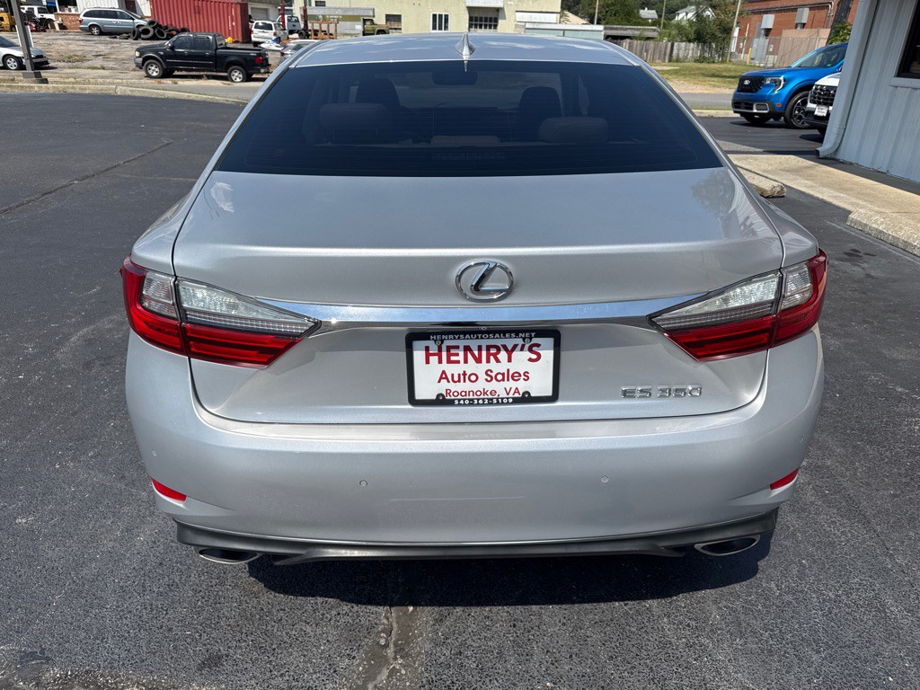 2016 Lexus ES 350 Image 6