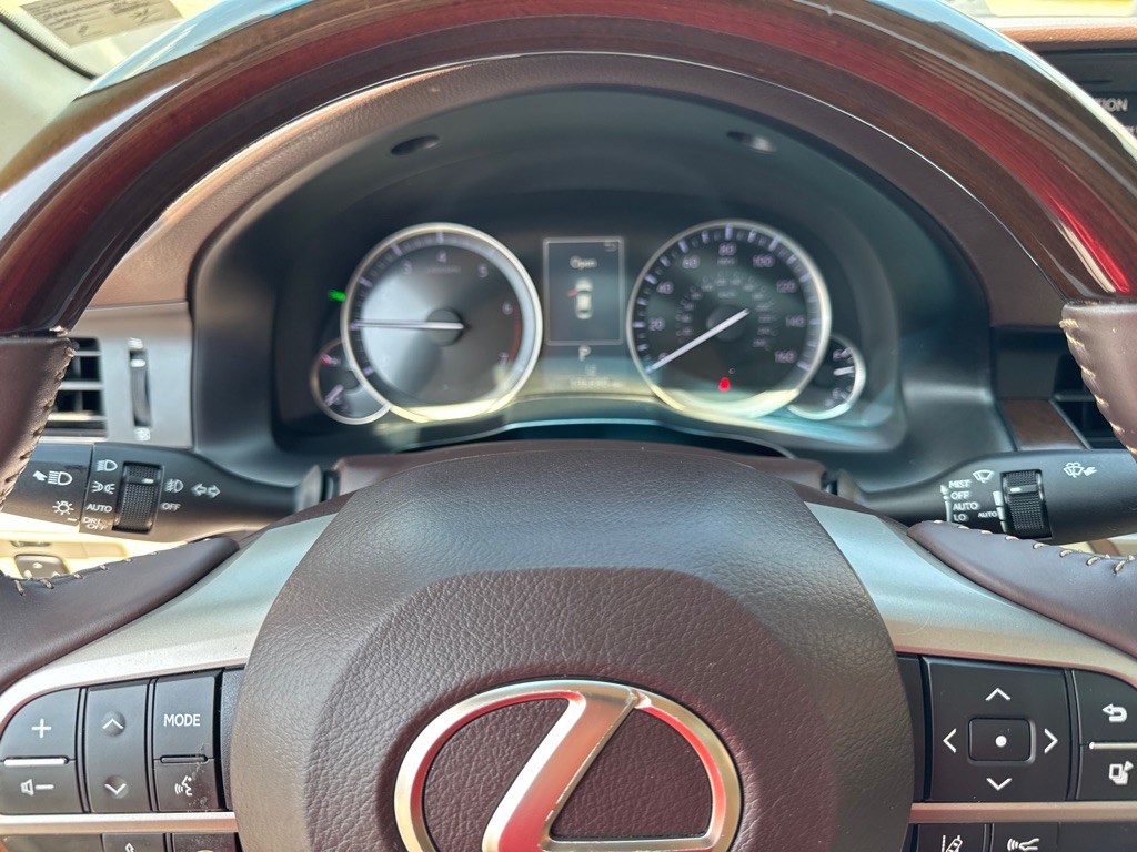 2016 Lexus ES 350 Image 11