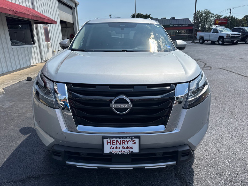 2024 Nissan Pathfinder Image 3