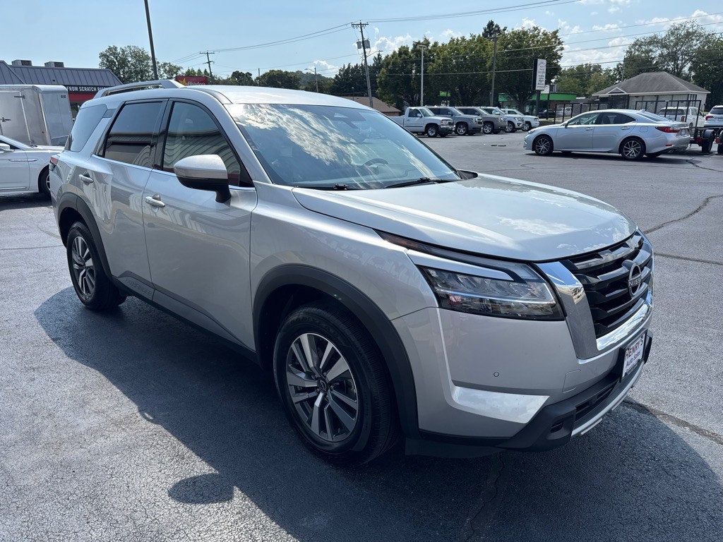 2024 Nissan Pathfinder Image 4