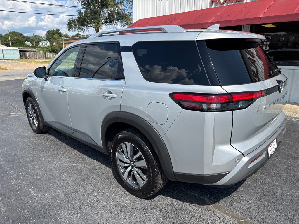 2024 Nissan Pathfinder Image 7