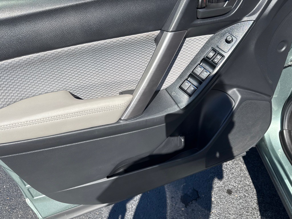 2018 Subaru Forester Image 9