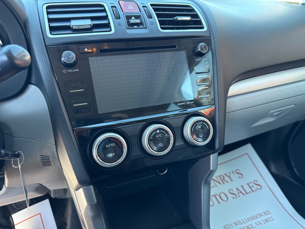 2018 Subaru Forester Image 11