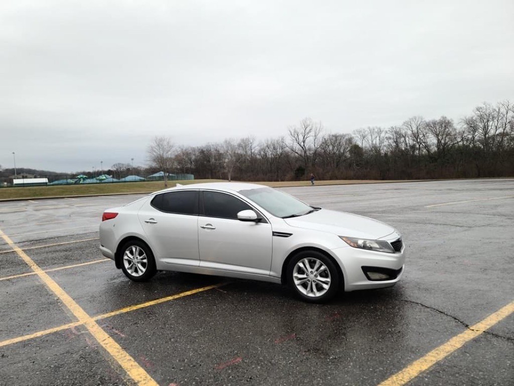 2012 Kia Optima Image 2
