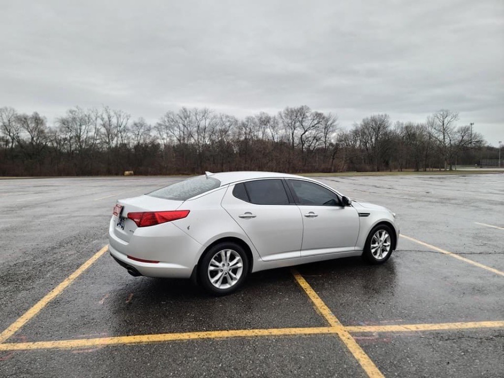 2012 Kia Optima Image 3