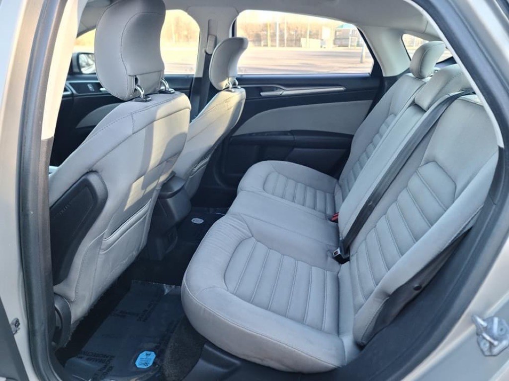 2015 Ford Fusion Image 6