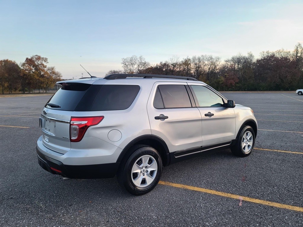 2012 Ford Explorer Image 4
